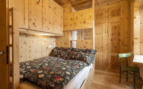 Kuerc Design Mountain Home: Wood, Interior Design, Flooring, Floor, Bedroom, Ceiling, Wood Stain, Room, Bed, Hardwood