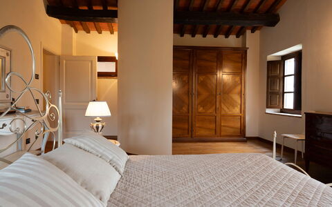 Tenuta di Mezzo: Furniture, Interior Design, Bed, Bedroom, Flooring, Wood, Floor, Ceiling, Bedding, Bed Sheet