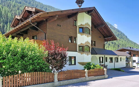 Ferienhaus Brigitte: Water, Water Resources, Body Of Water, Rock, Coast, Natural Landscape, Headland, Coastal And Oceanic Landforms, Terrain, Promontory