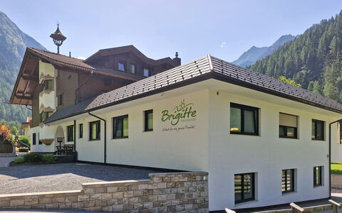 Ferienhaus Brigitte: Water, Water Resources, Body Of Water, Rock, Coast, Natural Landscape, Headland, Coastal And Oceanic Landforms, Terrain, Promontory