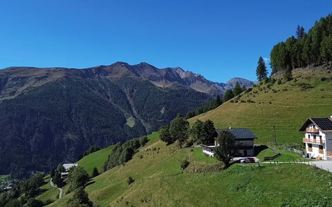 Dösentaler Bergidyll: Mountainous Landforms, Mountain, Grass, Hill, Natural Landscape, Mountain Range, Highland, Landscape, Hill Station, Grassland