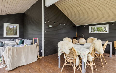Ølvir - 525M from the Sea: Wood, Ceiling, Flooring, Interior Design, Wood Flooring, Floor, Furniture, Home, Porch, Chair