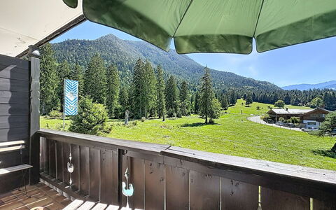 Edelweiss: Home, Cottage, House, Roof, Rural Area, Log Cabin, Siding, Larch, Farmhouse, Estate