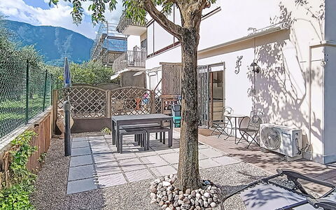La Rosa: Grass, Architecture, Home, House, Land Lot, Cottage, Estate, Farmhouse, Yard, Lawn