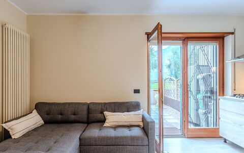 La Rosa: Furniture, Interior Design, Flooring, Floor, Couch, Wall, Wood, Wood Flooring, Room, Living Room