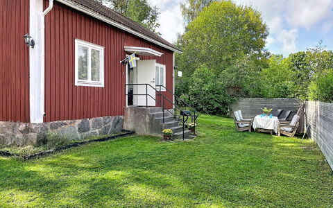 Villa Stensborg: Grass, Architecture, Home, House, Land Lot, Cottage, Estate, Farmhouse, Yard, Lawn