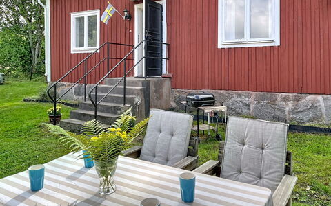 Villa Stensborg: Grass, Architecture, Home, House, Land Lot, Cottage, Estate, Farmhouse, Yard, Lawn