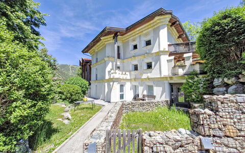 Sandra: Balcony, Villa, Mansion, Mountain Village