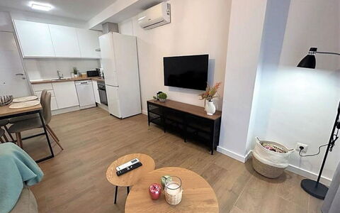 Caribe: Furniture, Interior Design, Flooring, Floor, Wood, Wood Flooring, Room, Ceiling, Lighting, Laminate Flooring
