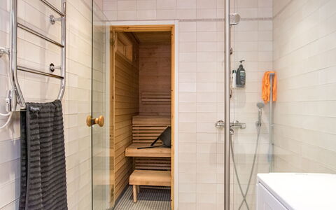 Mäkrä 3: Flooring, Wood, Floor, Plumbing Fixture, Interior Design, Bathroom, Plumbing, Tile, Composite Material, Room