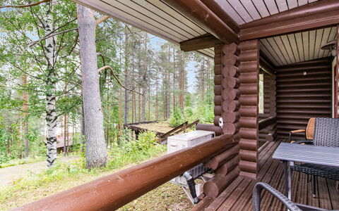 Mäkrä 3: Wood, Cottage, Porch, Hardwood, Log Cabin, Siding, Wood Stain, Deck, Garden Buildings, Outdoor Structure