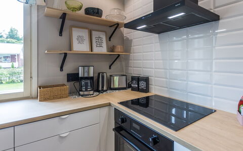 Artunkuja: Kitchen, Countertop, Kitchen Appliance, Wood, Interior Design, Flooring, Cabinetry, Home Appliance, Furniture, Major Appliance