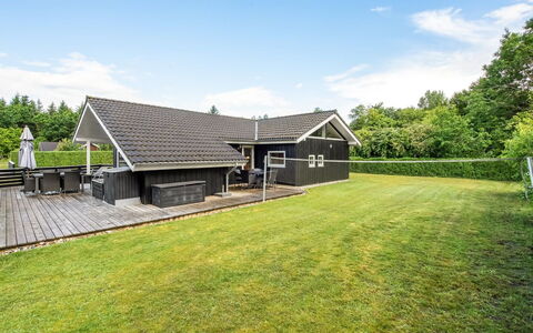 Tobias - 30Km from the Sea: House, Roof, Home, Cottage, Lawn, Farmhouse, Estate, Garden, Siding, Landscaping