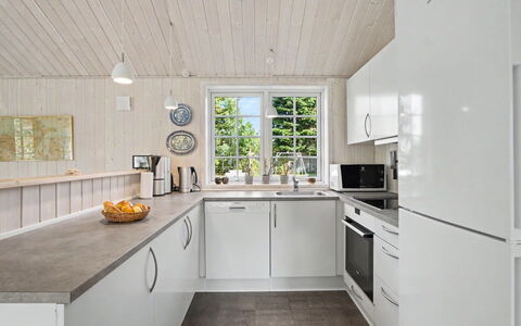 Heidrun - 400M from the Sea: Kitchen, Countertop, Flooring, Wood, Major Appliance, Kitchen Appliance, Interior Design, Ceiling, Floor, Sink