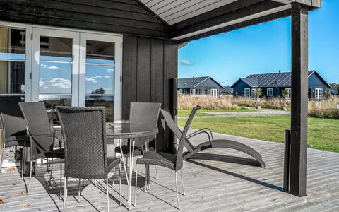 Gunda - 150M from the Sea: Wood, Home, Door, Plank, Shade, Porch, Deck, Cottage, Hardwood, Siding