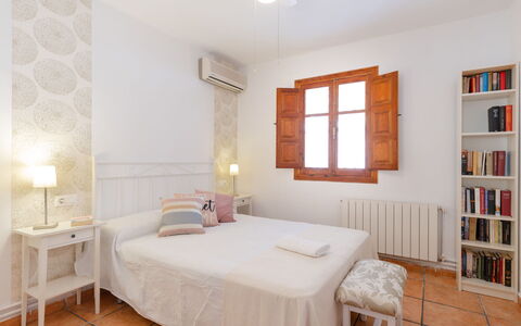Aurea: Furniture, Bed, Bedroom, Interior Design, Wood, Flooring, Floor, Ceiling, Bed Sheet, Room