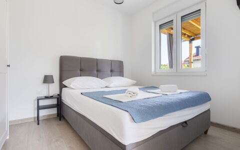 Le Vito: Bedroom, Interior Design, Bed, Furniture, Floor, Bedding, Home, Bed Sheet, Room, Bed Frame