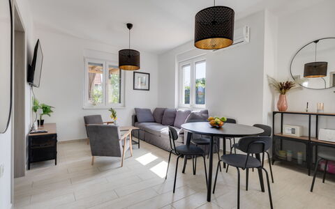 Le Vito: Furniture, Interior Design, Flooring, Table, Wood, Chair, Floor, Couch, Living Room, Room