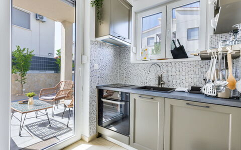 Le Vito: Kitchen, Kitchen Appliance, Countertop, Major Appliance, Interior Design, Flooring, Cabinetry, Home Appliance, Furniture, Floor