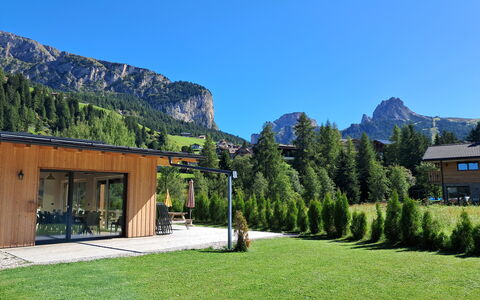 Chalet Dumbria Dolomites: Mountain Range, Hill Station, Cottage, Valley, Garden Buildings, Log Cabin, Larch, Shade, Alps, Outdoor Table