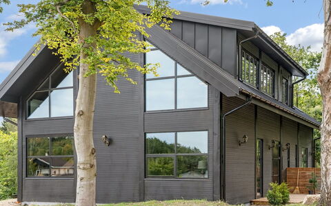 Geeske - 1.1Km from the Sea: Wood, Siding, Cottage, Home, Estate, Garden Buildings, Hardwood, Farmhouse, Plank, Yard