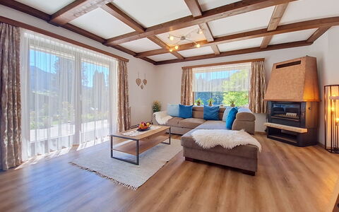 Ferienhaus Lanzinger: Interior Design, Furniture, Flooring, Wood, Ceiling, Floor, Couch, Wood Flooring, Room, Living Room