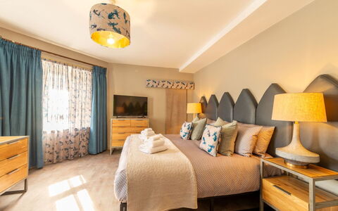 Towan Beach: Furniture, Interior Design, Bed, Bedroom, Flooring, Floor, Bed Sheet, Bedding, Wood, Ceiling