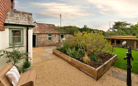 Horsepool Cottage: Balcony