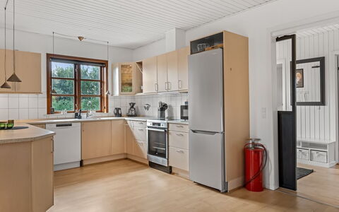 Anarosa - 6Km from the Sea: Kitchen, Flooring, Interior Design, Wood, Furniture, Floor, Kitchen Appliance, Ceiling, Cabinetry, Countertop