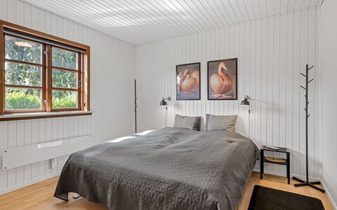 Anarosa - 6Km from the Sea: Bedroom, Wood, Flooring, Bed, Interior Design, Ceiling, Floor, Bedding, Bed Sheet, Wood Flooring