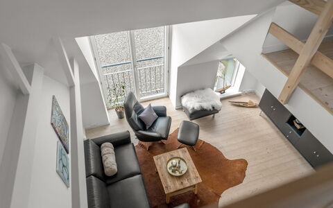 Jela - 10M from the Sea: Furniture, Interior Design, Flooring, Floor, Wood, Couch, Living Room, Apartment, Ceiling, Room
