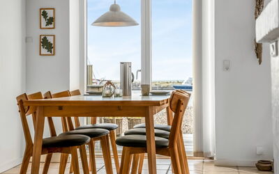 Jela - 10M from the Sea