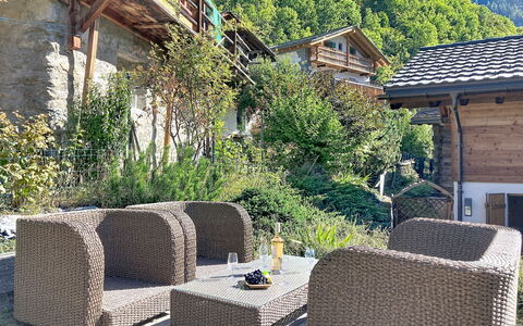 Perray 22: Cottage, Outdoor Furniture, Garden, Shade, Backyard, Chair, Landscaping, Yard, Porch