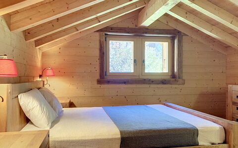 Perray 22: Wood, Bedroom, Interior Design, Floor, Flooring, Room, Furniture, Bed, Ceiling, Attic