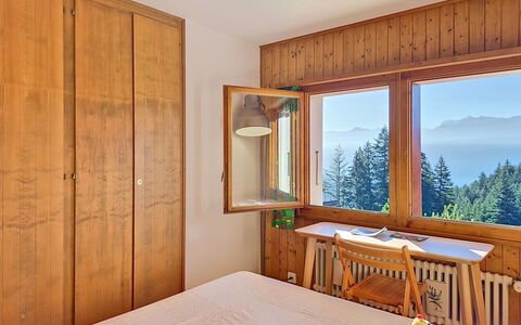 Valdemosa: Interior Design, Wood, Room, Floor, Furniture, Flooring, Wood Stain, Ceiling, Hardwood, Curtain