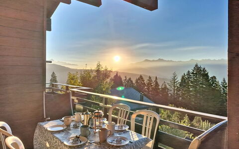 Valdemosa: Hill Station, Mountain Range, Larch, Alps, Ridge, Chair, Valley, Balcony, Eco Hotel