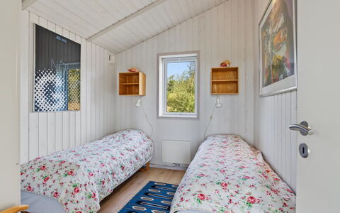 Sighrik - 600M from the Sea: Wood, Home, Door, Bedroom, Cottage, Paint, Bedding, Bed, Bed Frame, Bed Sheet