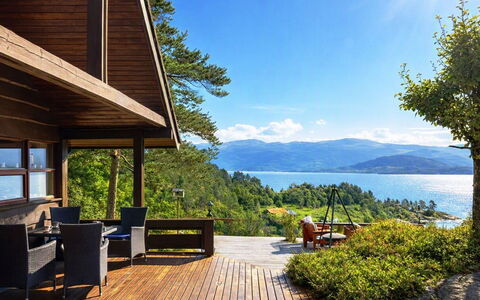 Nonstuo: Cottage, Eco Hotel, Hardwood, Resort, Plank, Porch, Deck, Sound, Shade