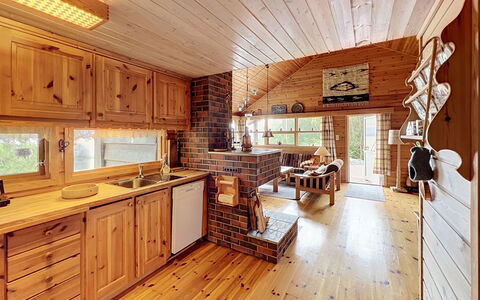 Nonstuo: Wood, Ceiling, Home, Kitchen, Cottage, Interior Design, Log Cabin, Hardwood, Wood Stain, Light Fixture