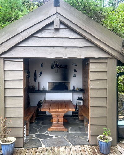 Nonstuo: Wood, Shed, Garden Buildings, Cottage, Hardwood, Garden, Siding, Backyard, Outdoor Structure, Wood Stain