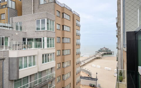 Amielie with Lateral Seaview: Daytime, Apartment, Urban Design, Condominium, Balcony, Skyscraper, Cityscape, Headquarters
