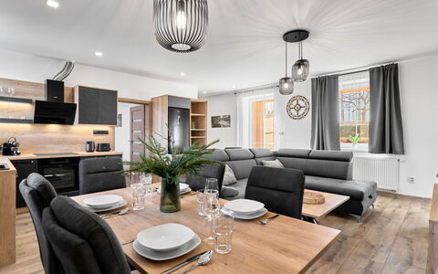 Accommodation:&nbsp;George 02 543.2