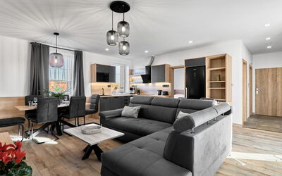 Accommodation:&nbsp;George 02 543.2