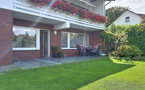 Meyer: Shrub, Garden, House, Residential Area, Home, Lawn, Groundcover, Landscaping