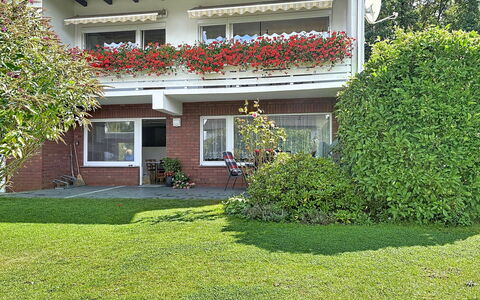 Meyer: Shrub, House, Garden, Home, Residential Area, Groundcover, Lawn, Yard, Cottage