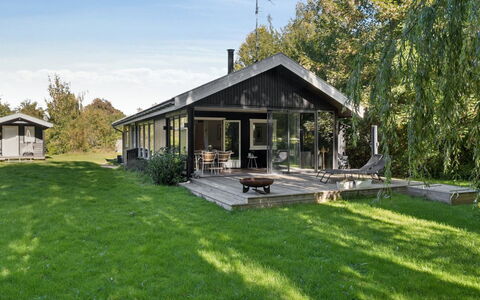 Tordis - 675M from the Sea: House, Roof, Home, Cottage, Groundcover, Farmhouse, Garden, Estate, Garden Buildings, Shade