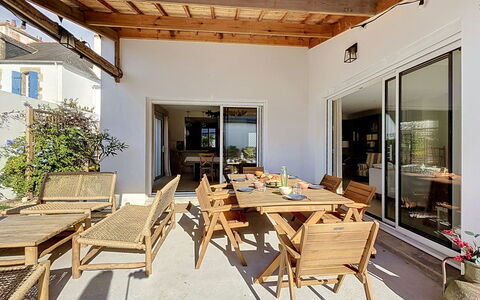 Maison de Saint-Pierre: Architecture, Slope, Cottage, Mountain Range, Log Cabin, Siding, Lumber, Alps, Eco Hotel, Mountain Village