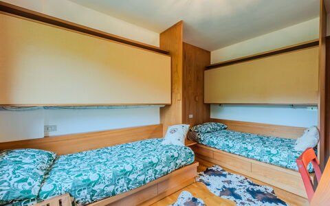 Sole e Neve: Architecture, Slope, Cottage, Mountain Range, Log Cabin, Siding, Lumber, Alps, Eco Hotel, Mountain Village