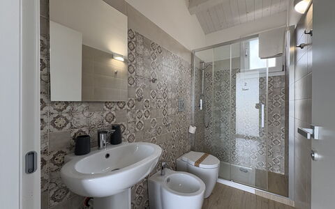 Casa Boungalow: Bathroom Sink, Bathroom, Flooring, Plumbing Fixture, Floor, Interior Design, Sink, Tap, Plumbing, Toilet