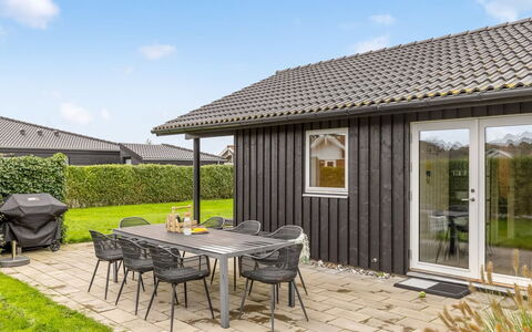 Ellanor - 100M from the Sea: Furniture, Interior Design, Flooring, Floor, Wall, Couch, Wood, Living Room, Room, Home